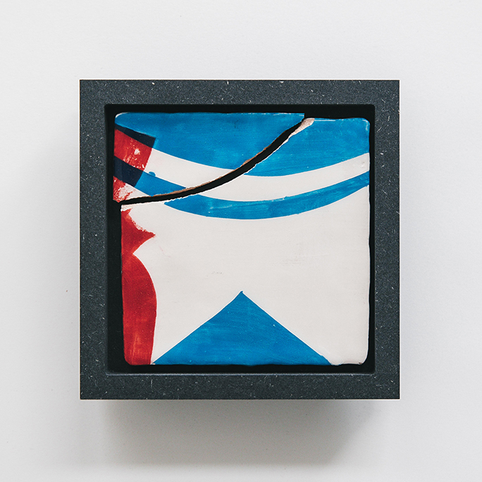BROKEN MEMORIES hand painted + glazed tiles on valchromat frame. 13x13x2,4cm. Unique piece, 2022 FAUX PAS